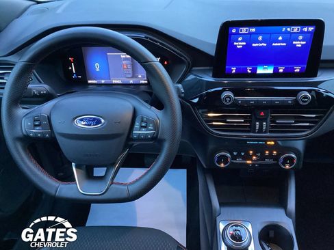 Used 2025 Ford Escape ST-Line FWD image 16