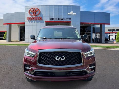 Used 2021 INFINITI QX80 Premium Select w/ All-Season Package RWD image 3