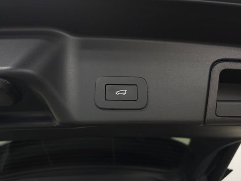 Certified 2026 Land Rover Range Rover Evoque S AWD/4WD image 7
