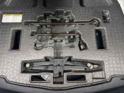 Certified 2023 Toyota Camry SE w/ Convenience Package image 37