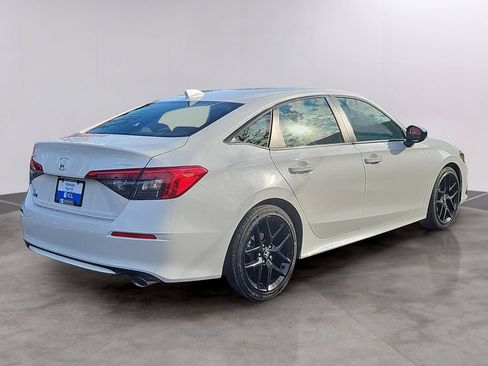 Used 2024 Honda Civic Sport image 4