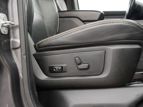 Used 2022 RAM 3500 Limited image 35