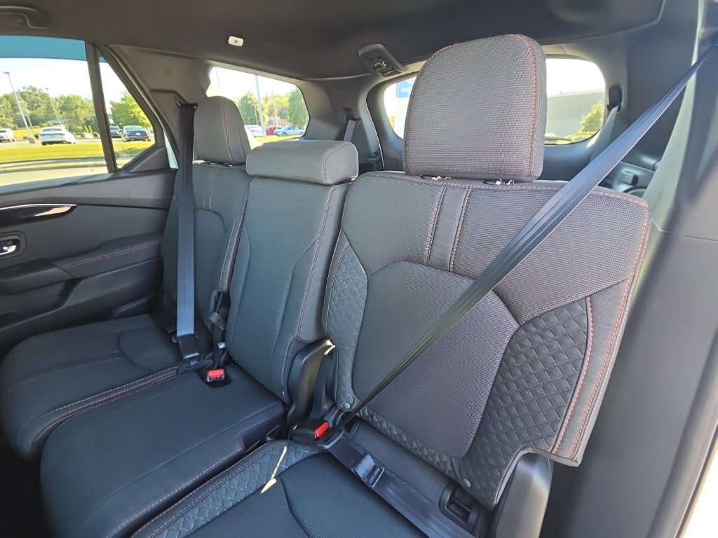 New 2026 Honda Pilot Sport image 12