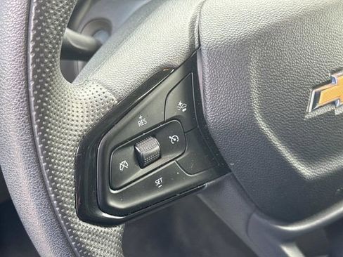 Used 2025 Chevrolet TrailBlazer LT AWD/4WD image 24
