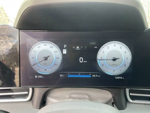 Used 2024 Hyundai Elantra SEL FWD image 18