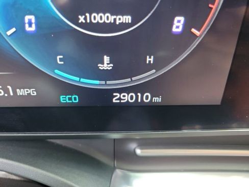 Used 2023 Kia Carnival SX Prestige FWD image 27