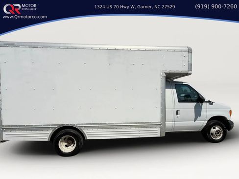 Used 2007 Ford E-450 and Econoline 450 RWD image 2