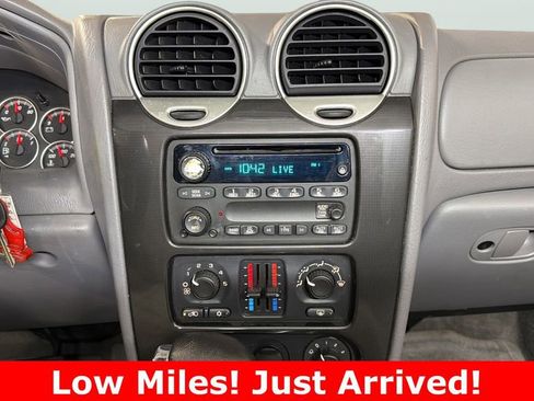 Used 2005 GMC Envoy SLE w/ Sle Preferred Equipment Group image 15