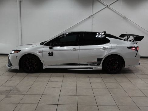 Used 2019 Toyota Camry XSE image 35