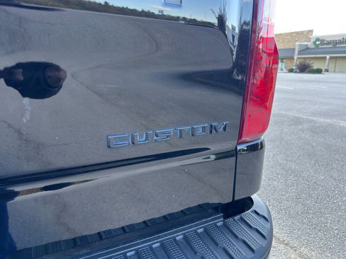 Used 2023 Chevrolet Silverado 1500 Custom w/ LPO, Dark Essentials Package image 7