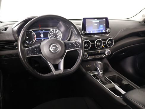 Used 2023 Nissan Sentra SV image 2