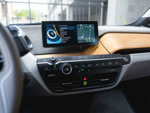 Used 2015 BMW i3 w/ Range Extender image 50