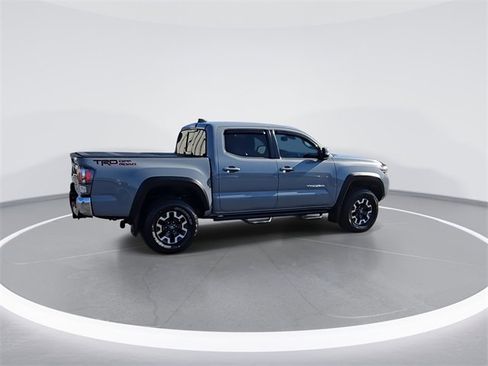 Used 2020 Toyota Tacoma TRD Off-Road image 9