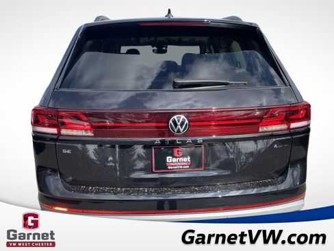 New 2026 Volkswagen Atlas Peak Edition image 4