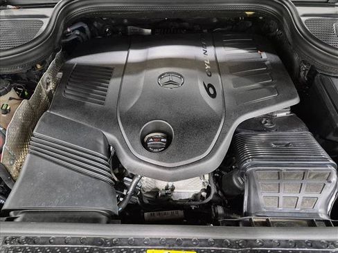 Used 2023 Mercedes-Benz GLS 450 4MATIC image 25