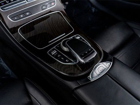 Used 2023 Mercedes-Benz E 53 AMG 4MATIC Cabriolet image 34