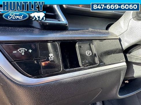 Used 2024 Kia Sportage EX image 17