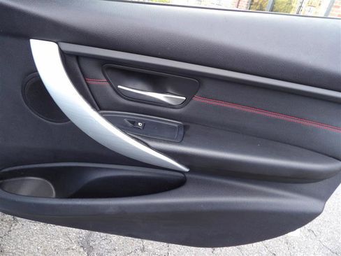 Used 2012 BMW 328i w/ Sport Package image 17