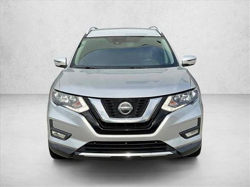 Used 2020 Nissan Rogue SL FWD image 3
