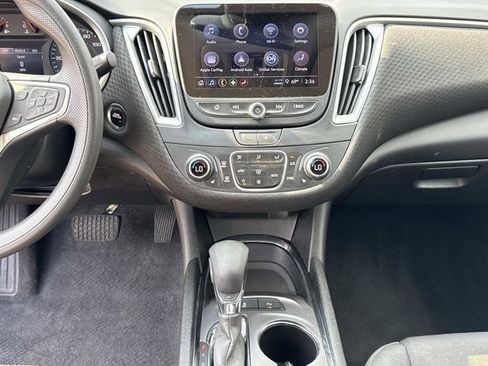 Used 2024 Chevrolet Malibu LT image 31