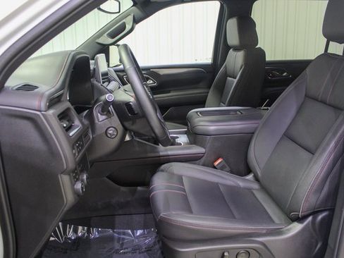 Used 2023 Chevrolet Suburban RST w/ Sport Performance Package image 9