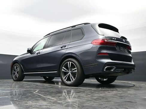 Used 2021 BMW X7 xDrive40i w/ M Sport Package AWD/4WD image 38