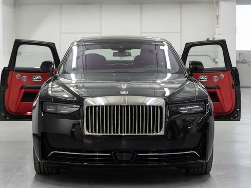 Used 2025 Rolls-Royce Ghost image 7