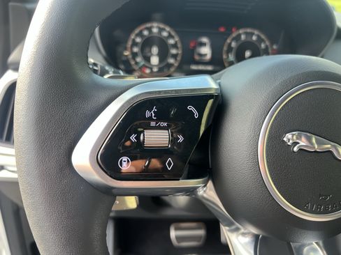 Used 2024 Jaguar E-PACE R-Dynamic SE AWD/4WD image 22