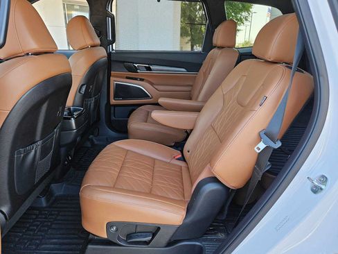 Used 2024 Kia Telluride SX Prestige X-Line AWD/4WD image 19
