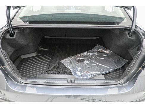 Used 2020 Subaru Legacy BASE w/ Alloy Wheel Package image 42