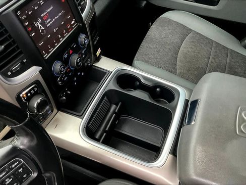 Used 2018 RAM 1500 Outdoorsman AWD/4WD image 15