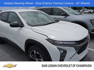 Used 2025 Chevrolet Trax RS FWD video 1