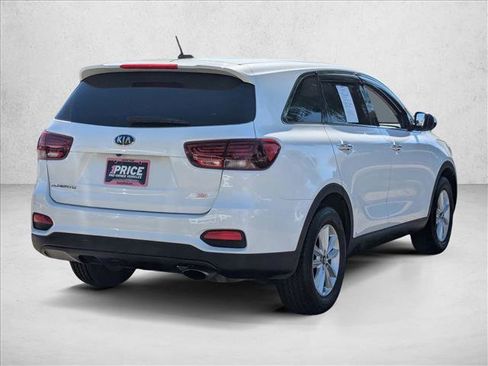 Used 2020 Kia Sorento L image 5