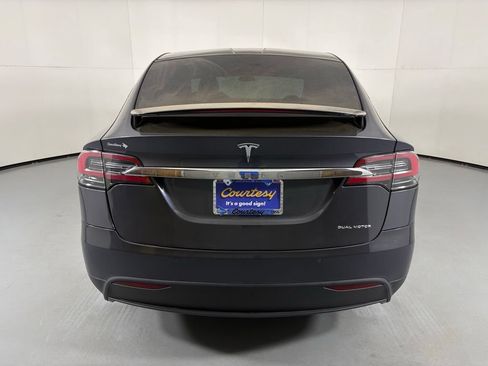 Used 2020 Tesla Model X Long Range AWD/4WD image 7