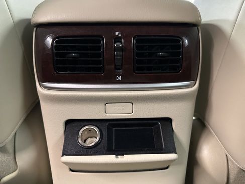 Used 2015 INFINITI Q70 L 3.7 image 27