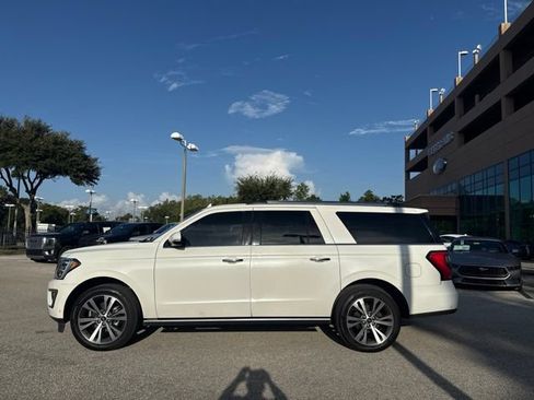 Used 2021 Ford Expedition Max Limited RWD image 2