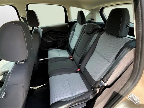 Used 2017 Ford C-MAX SE image 18