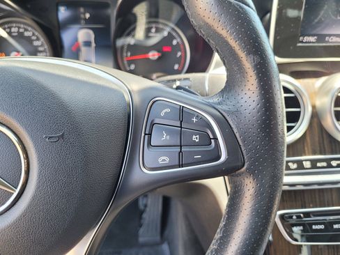 Used 2018 Mercedes-Benz C 300 Sedan w/ Premium Package image 21