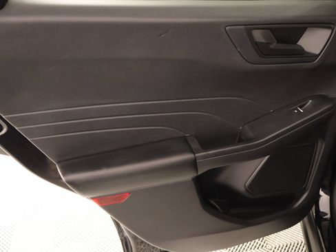 Used 2022 Ford Escape SE w/ Convenience Package FWD image 15