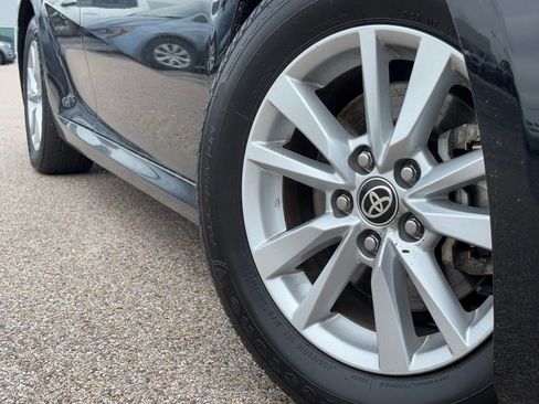 Used 2025 Toyota Camry LE image 2