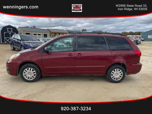 Used 2007 Toyota Sienna LE image 1