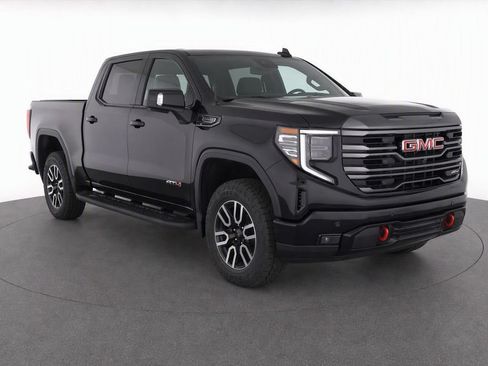 Used 2024 GMC Sierra 1500 AT4 w/ Technology Package AWD/4WD image 1