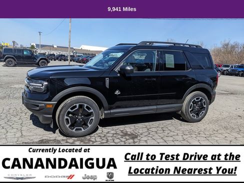Used 2024 Ford Bronco Sport Outer Banks w/ Tech Package AWD/4WD image 2