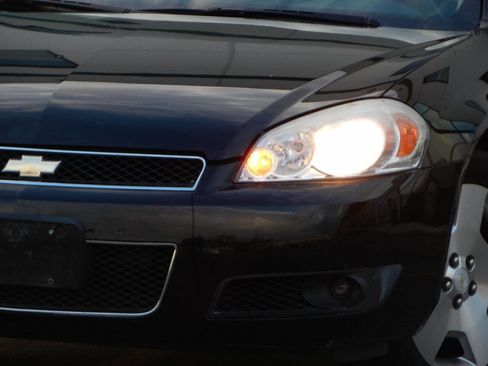 Used 2008 Chevrolet Impala SS image 4