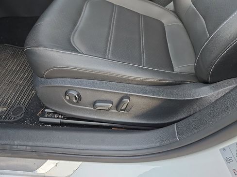 Used 2020 Volkswagen Passat 2.0T R-Line image 10