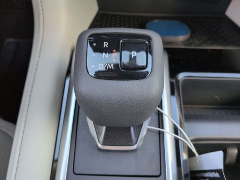 New 2026 Nissan Pathfinder SL image 25