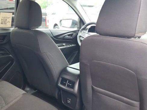 Used 2023 Chevrolet Equinox LT image 16