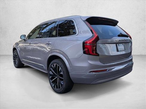 New 2026 Volvo XC90 B6 Plus w/ Protection Package Premier image 10