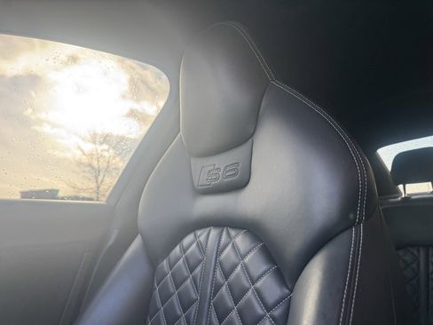 Used 2016 Audi S6 Premium Plus image 14