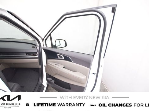 New 2026 Kia Carnival LXS image 15